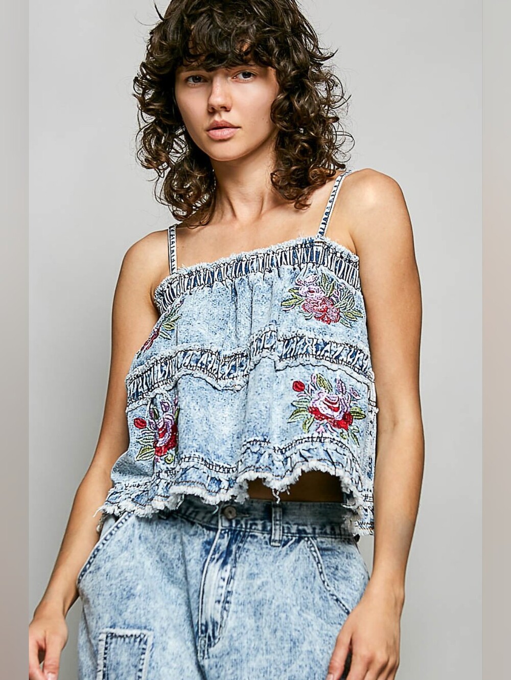 POL Lunessa Floral Embroidered Acid Wash Tiered Denim Cami Top L